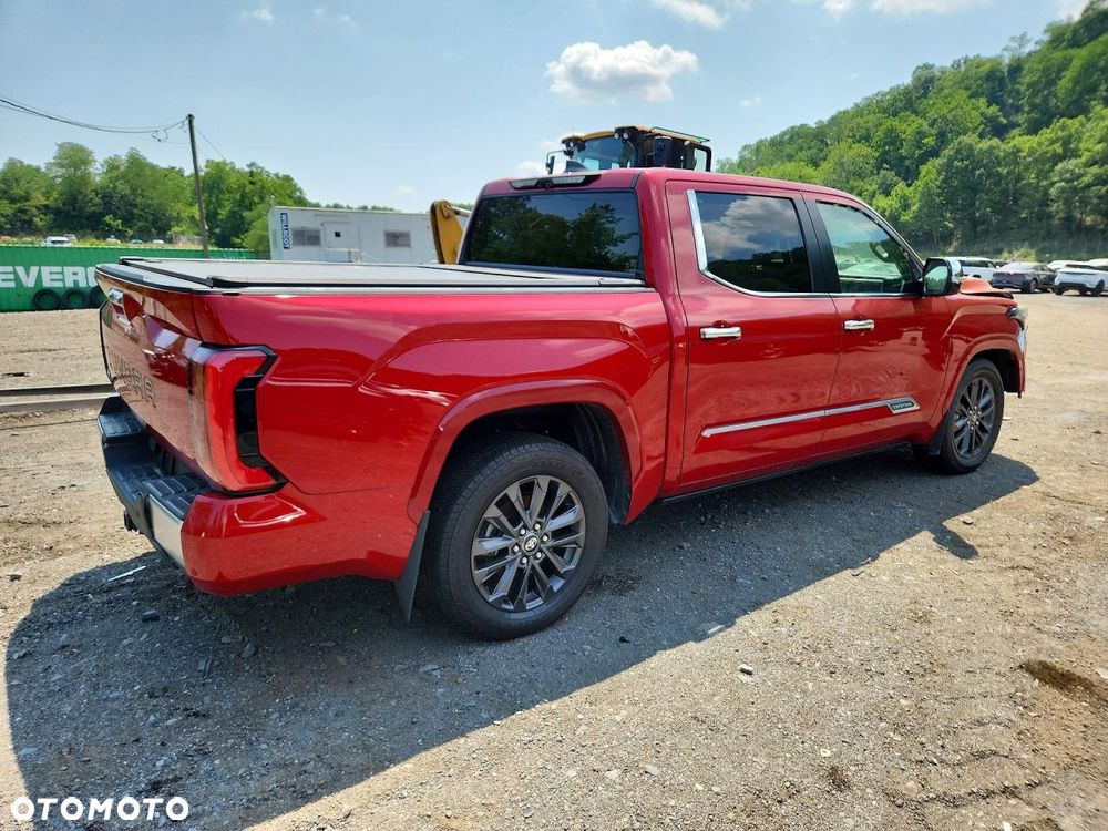Toyota Tundra - 3