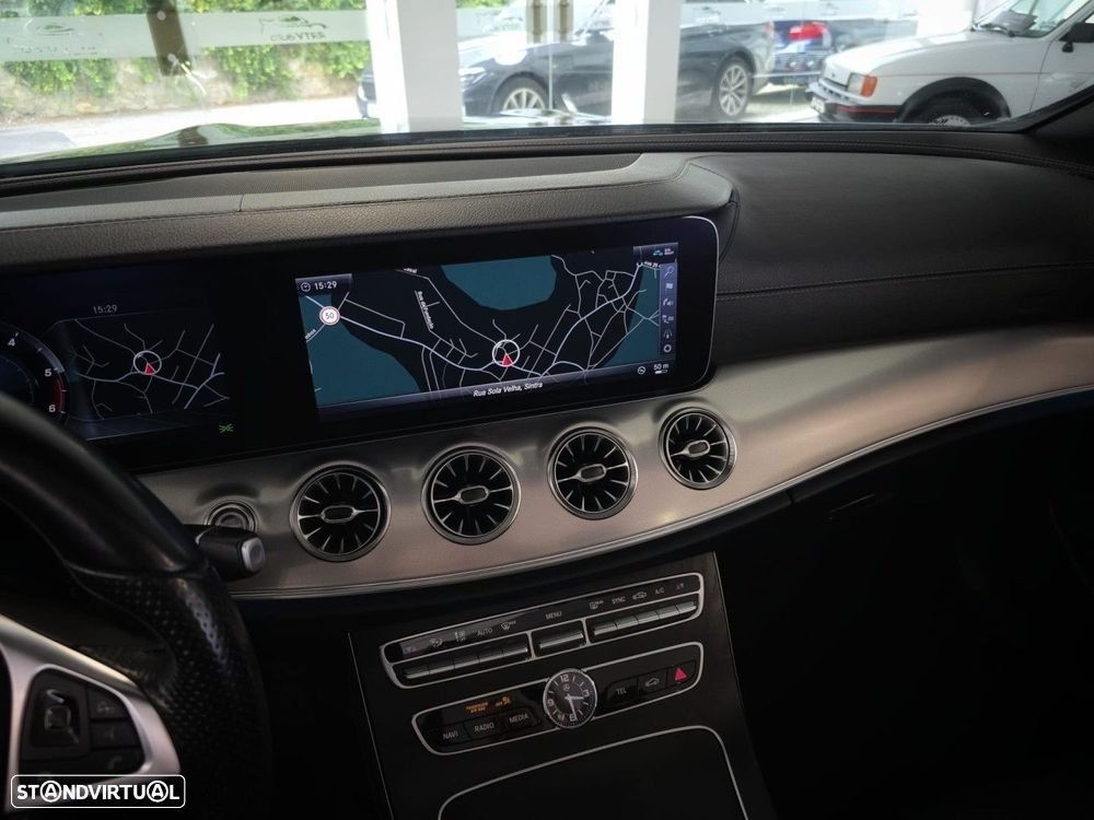 Mercedes-Benz E 220 d AMG Line - 24