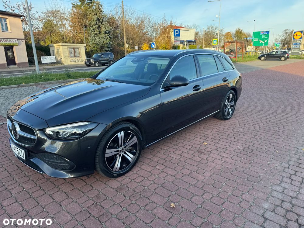 Mercedes-Benz Klasa C 220 d T 9G-TRONIC Avantgarde