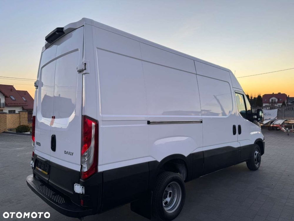 Iveco Sprowadzony Zarejstrowany na blizniakach 35C15 - 11