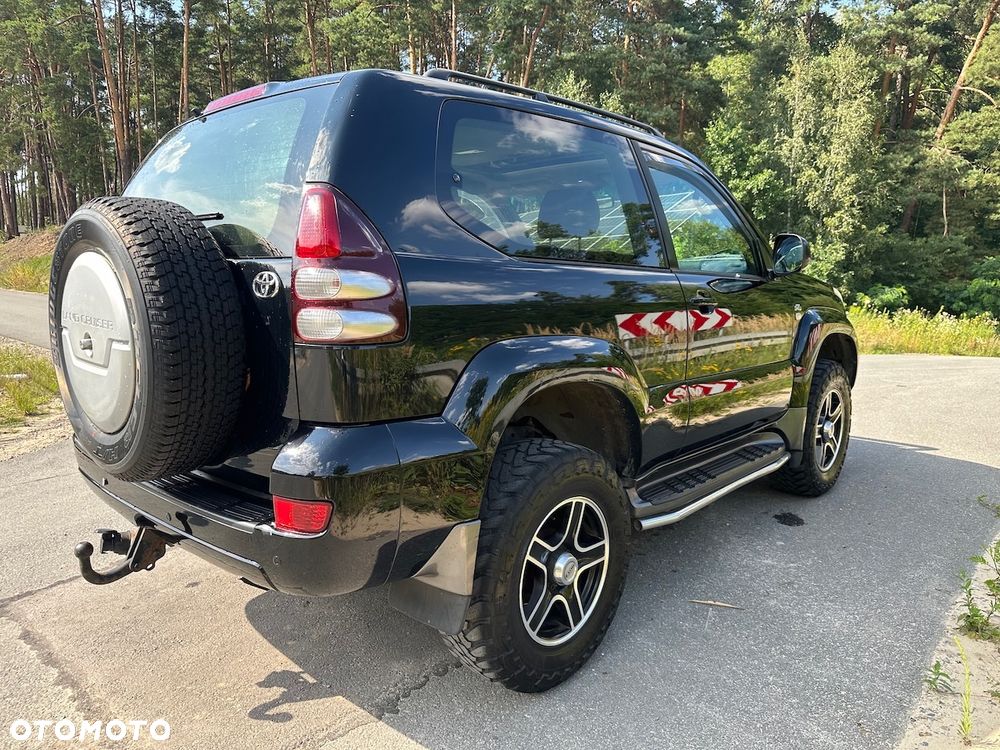 Toyota Land Cruiser - 17