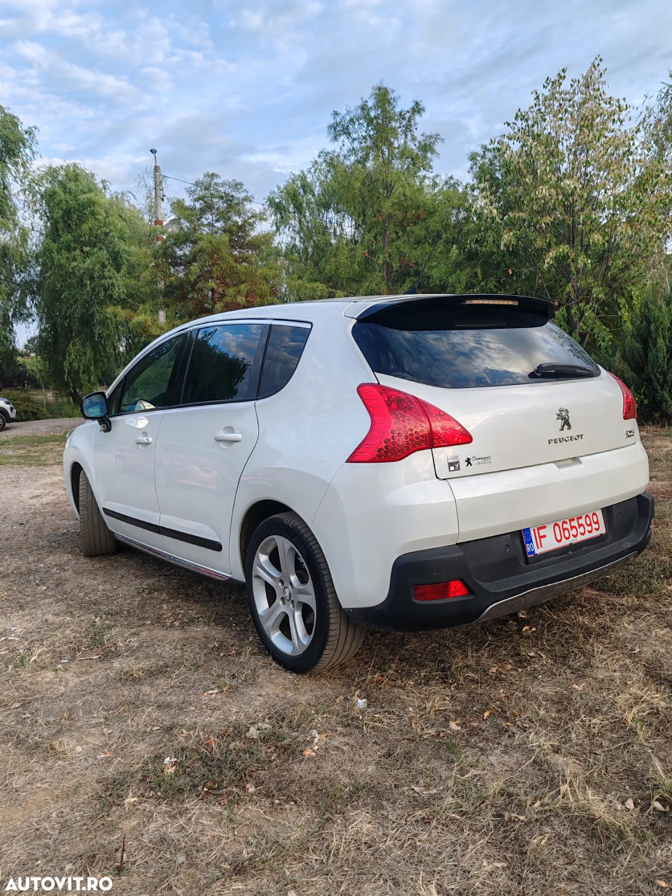 Peugeot 3008 Hybrid4 - 4
