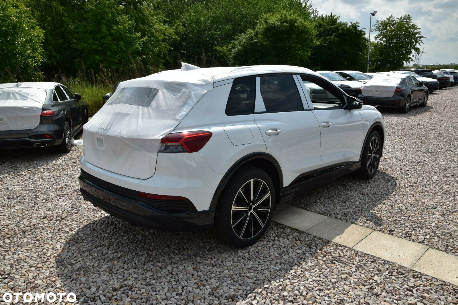 Audi Q4 e-tron - 6