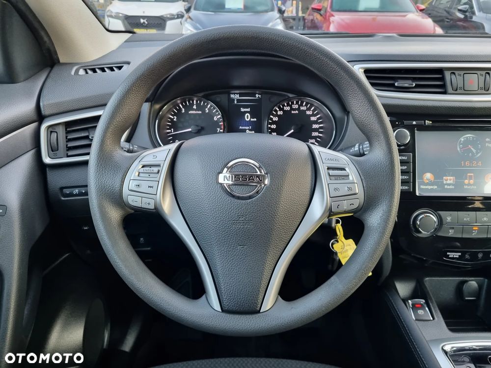 Nissan Qashqai 1.2 DIG-T N-Connecta Xtronic - 17