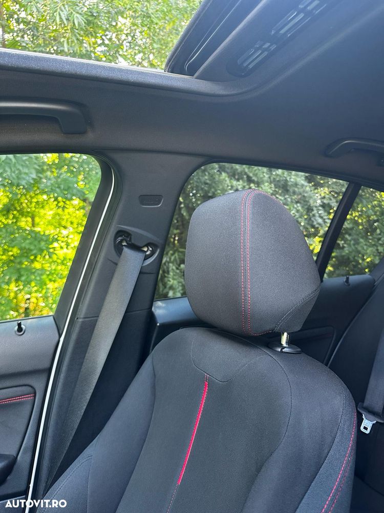 BMW Seria 1 118d - 29
