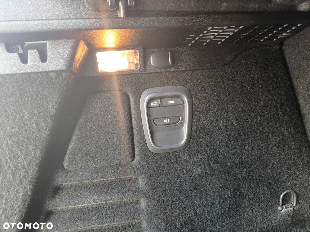 Renault Scenic - 17