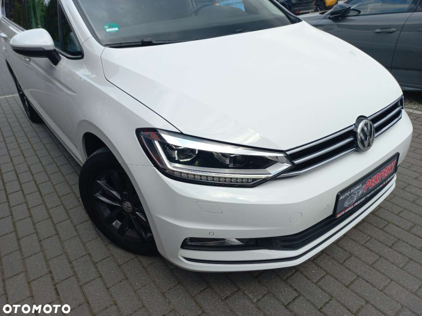 Volkswagen Touran - 5