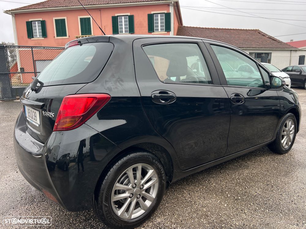 Toyota Yaris 1.0 VVT-i Comfort +PS+PT Techno - 26