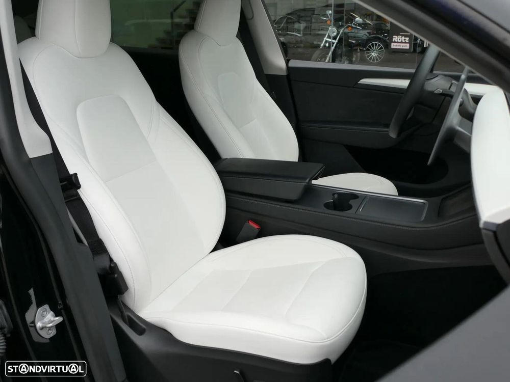Tesla Model Y Tração Traseira - 29
