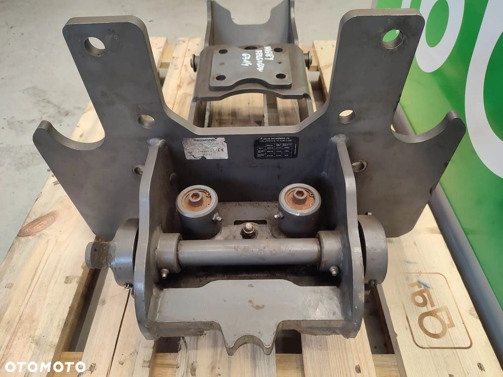 Zaczep hydrauliczny dolny Hitch Massey Ferguson 6714 (17147425) - 11
