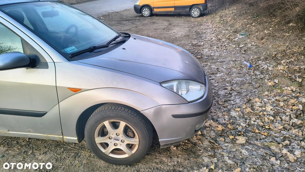 Ford Focus 1.6 X100 - 4