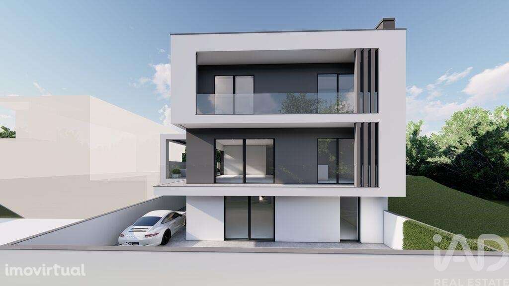 Casa / Villa T3 em Mexilhoeira Grande de 190,00 m2 - Grande imagem: 2/8