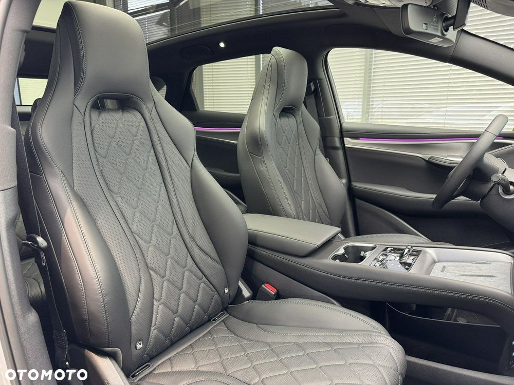 BYD Sealion 7 - 11