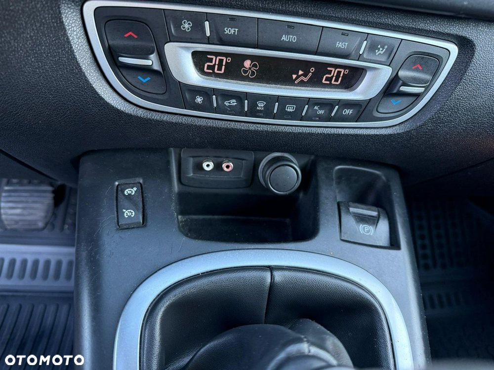 Renault Grand Scenic - 24