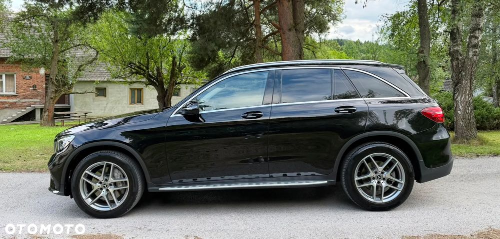 Mercedes-Benz GLC 250 4Matic 9G-TRONIC AMG Line - 12