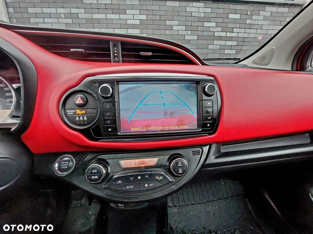 Toyota Yaris 1.33 Premium - 13