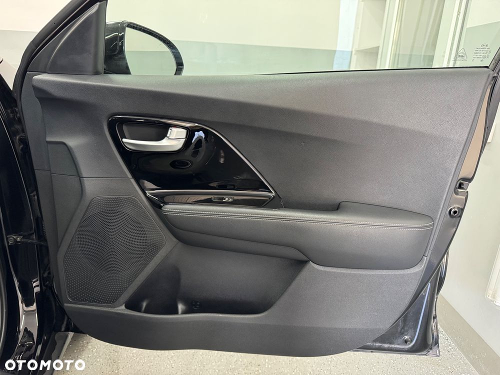 Kia Niro ver-1-6-gdi-hev-2wd-opf-spirit - 32