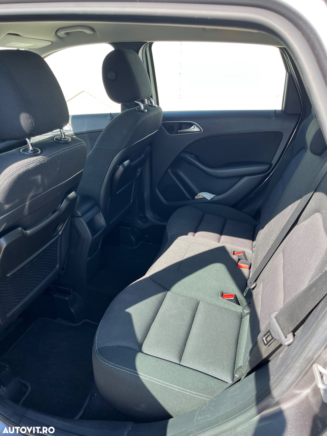 Mercedes-Benz B 180 CDI (BlueEFFICIENCY) 7G-DCT - 8