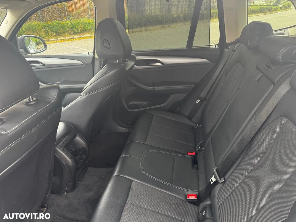 BMW X3 xDrive20i AT xLine - 3