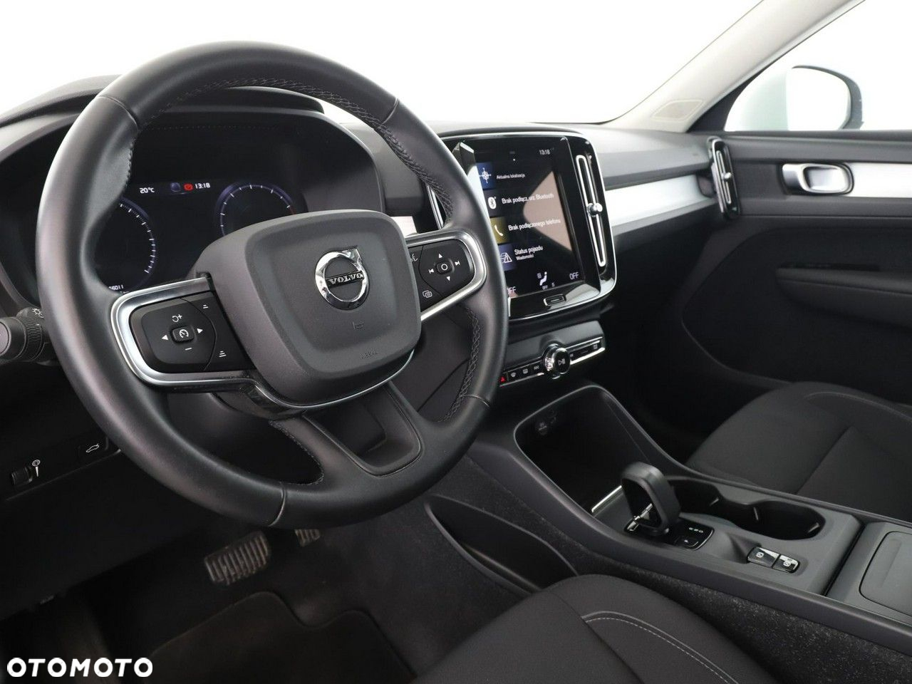 Volvo XC 40 T3 Momentum Pro - 14