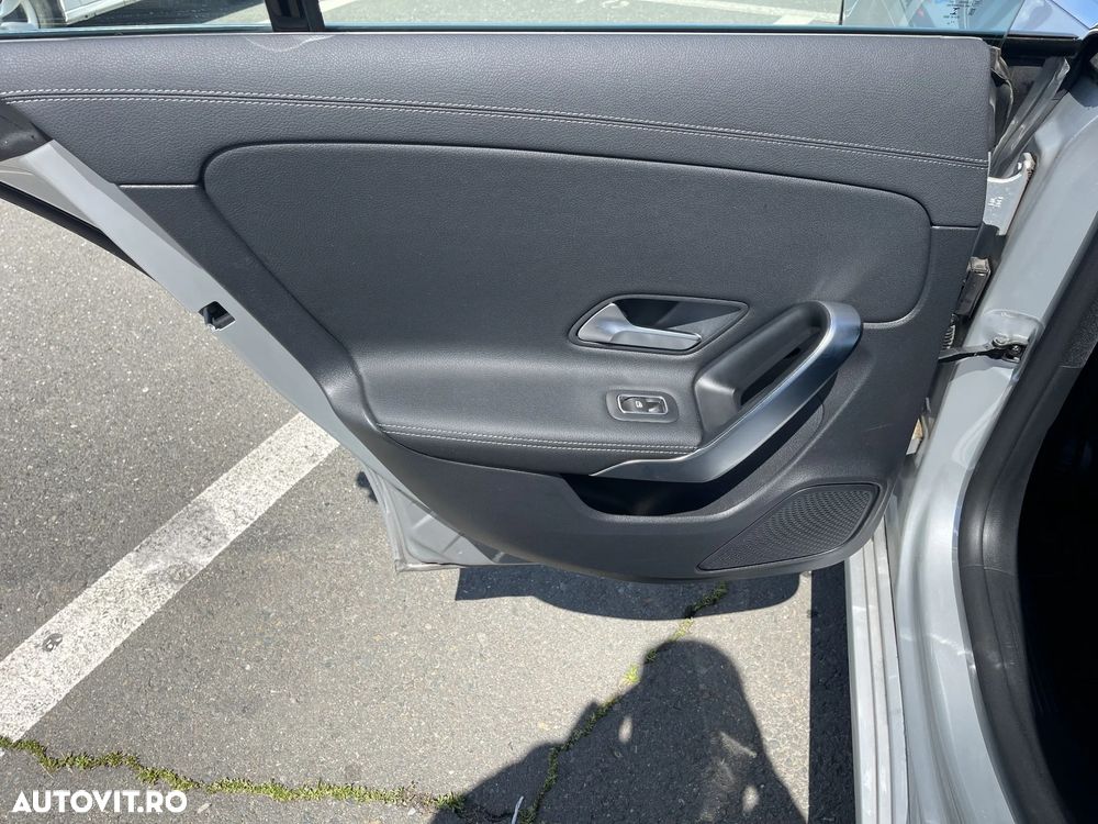 Mercedes-Benz CLA 180 - 22
