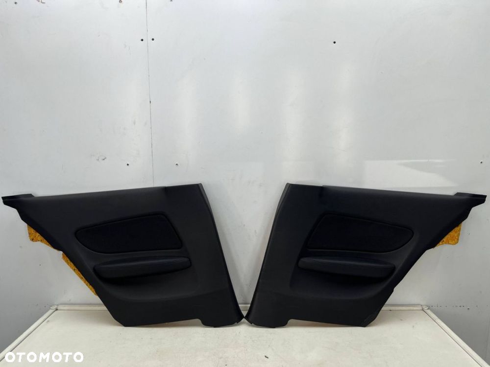 Tapicerka BMW E81 3Drzwi E82 Coupe M-pakiet 04-11r. lewy prawy tylny boczek tył KOMPLET - 1