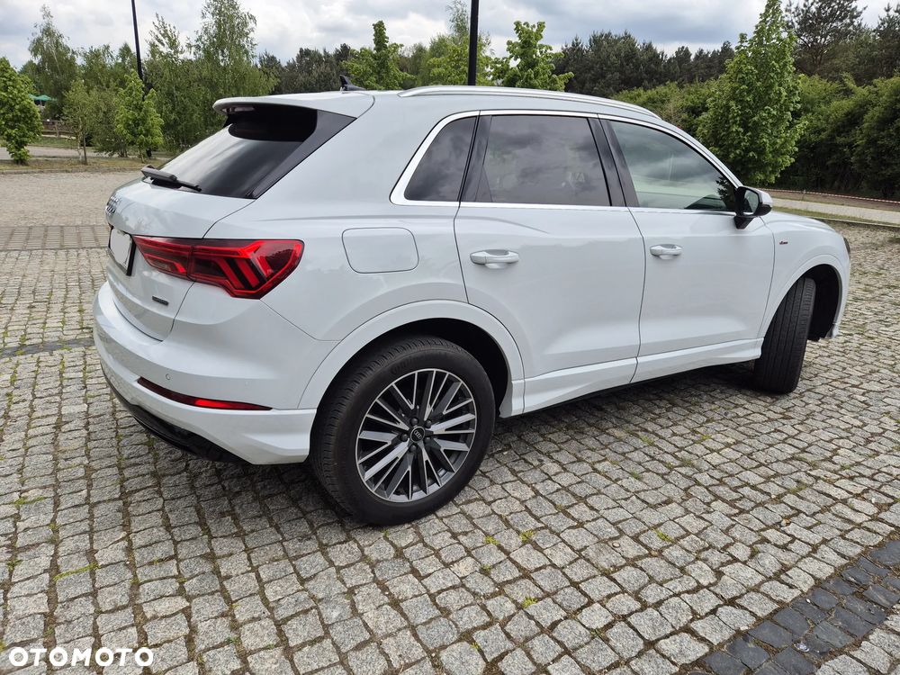Audi Q3 40 TFSI Quattro S-Line S tronic - 3