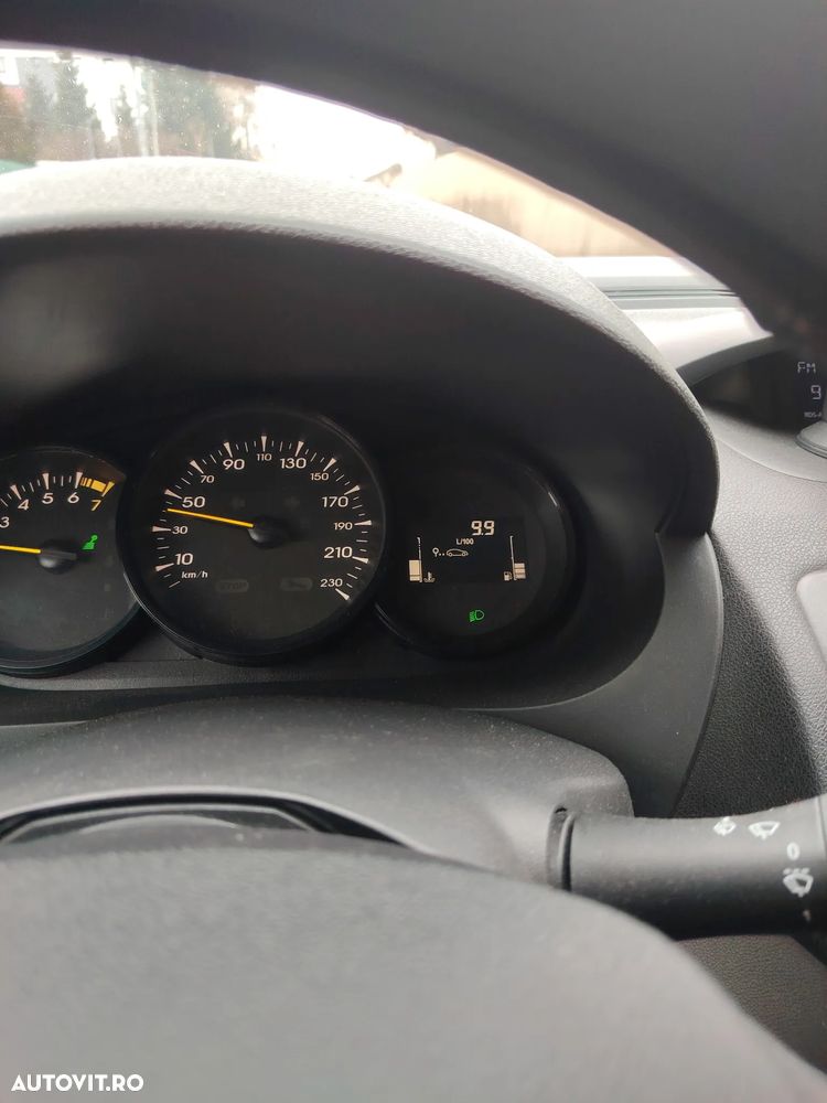 Renault Fluence 1.6 16V Authentique - 23