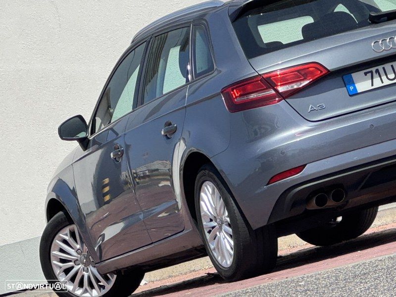 Audi A3 Sportback 2.0 TDI Design - 39