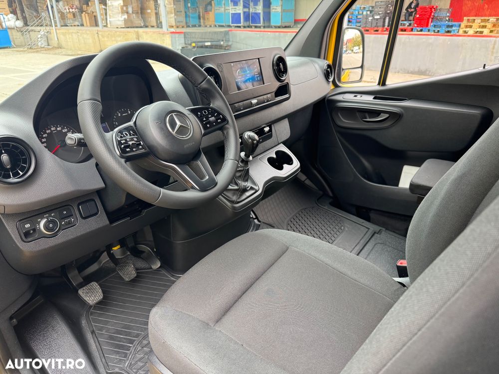 Mercedes-Benz Sprinter - 10