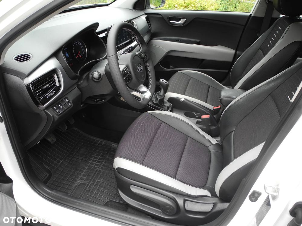 Kia Stonic - 14