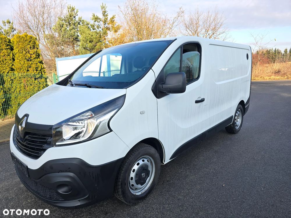 Renault Trafic - 1