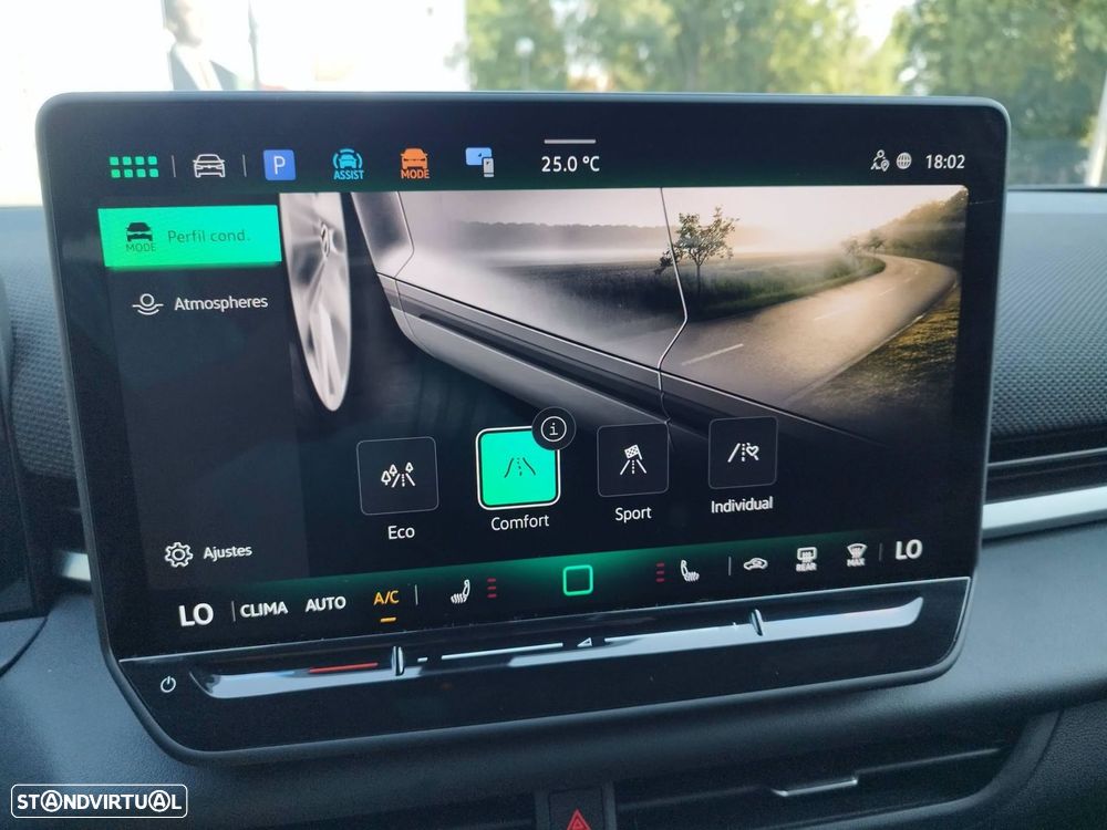 VW T-Roc 1.5 eTSI R-Line DSG - 13