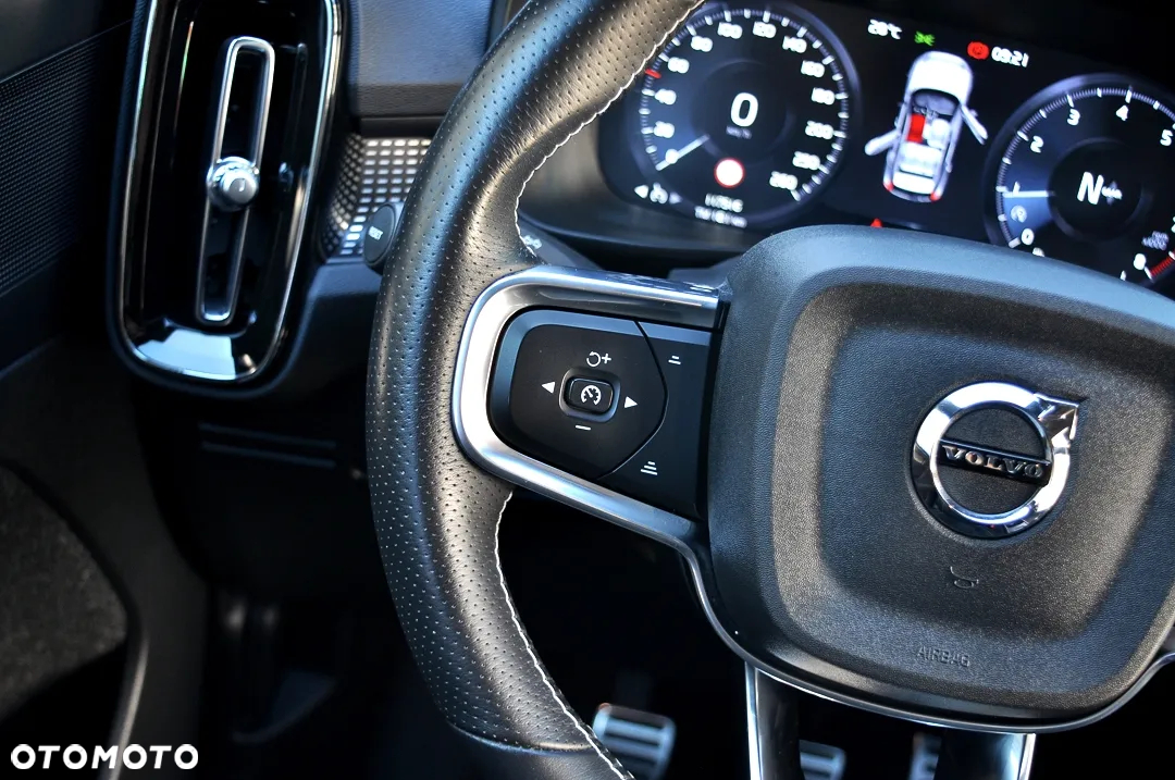 Volvo XC 40 - 21