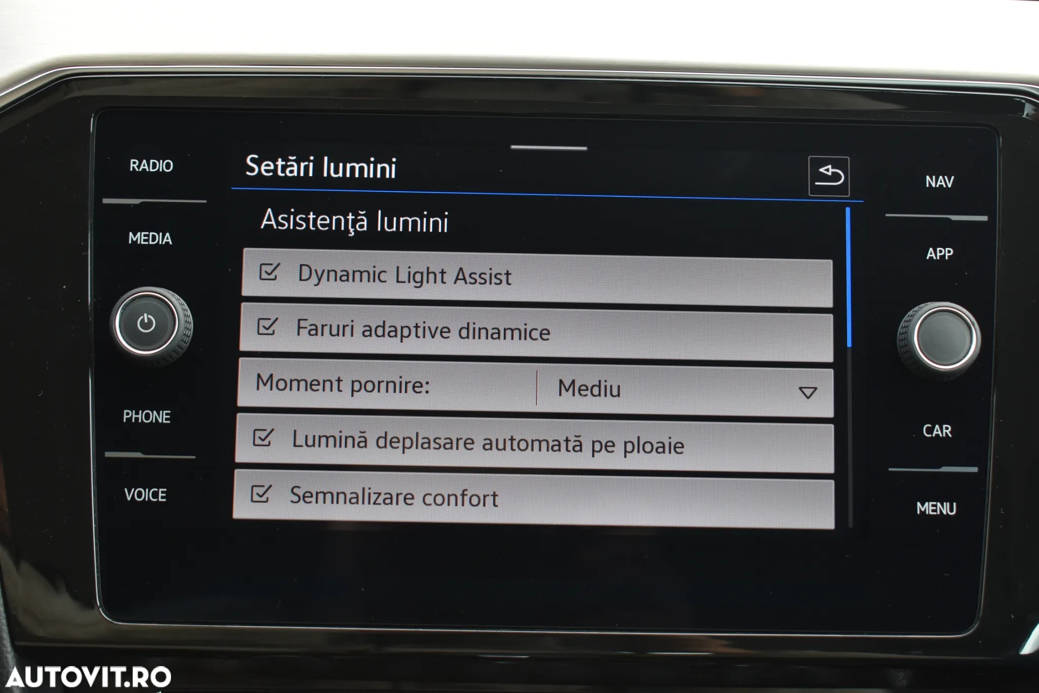 Volkswagen Passat 2.0 TDI SCR 4Mot DSG Highline - 23