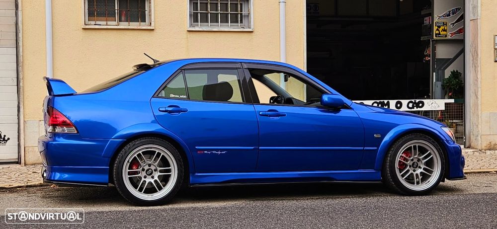 Lexus IS 200 Standard - 15