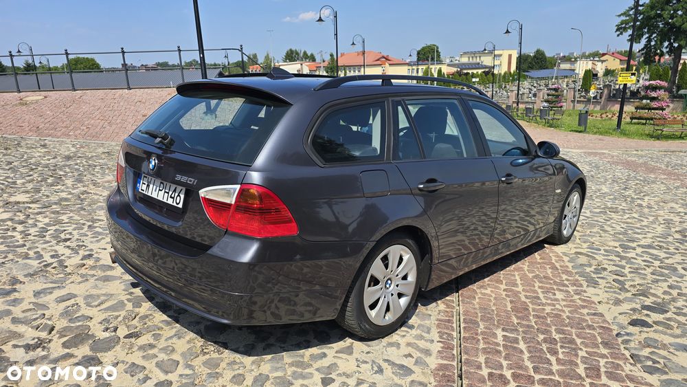 BMW Seria 3 - 13