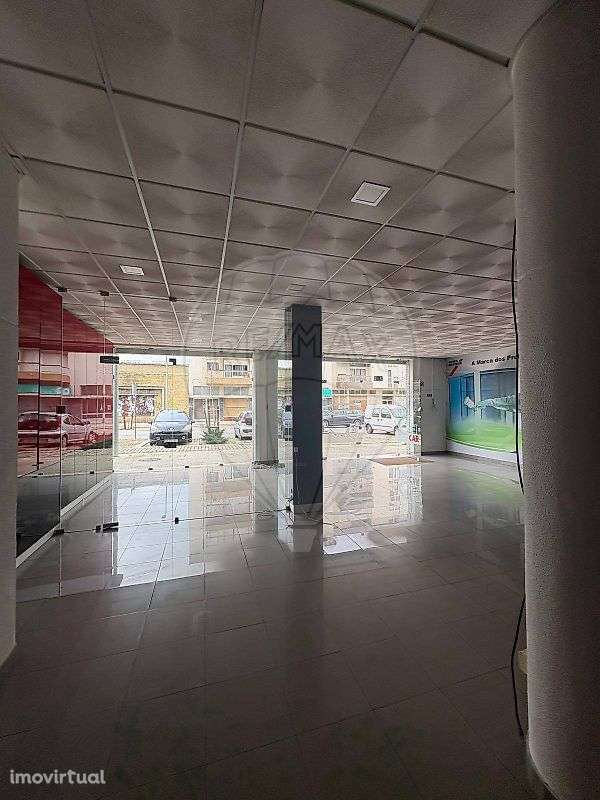 Loja  para arrendamento - Grande imagem: 2/8