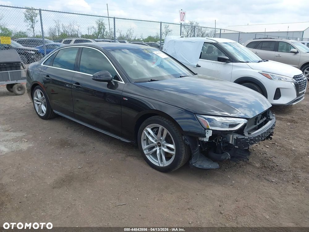 Audi A4 Limousine - 1