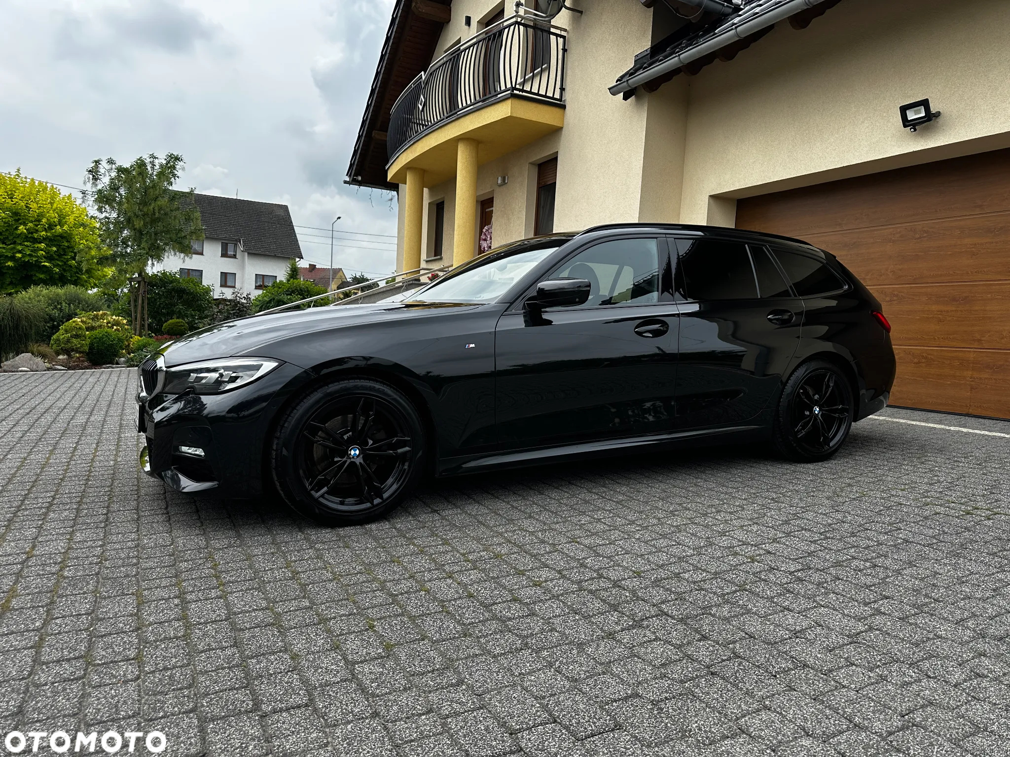 BMW Seria 3 320d Touring M Sport - 2
