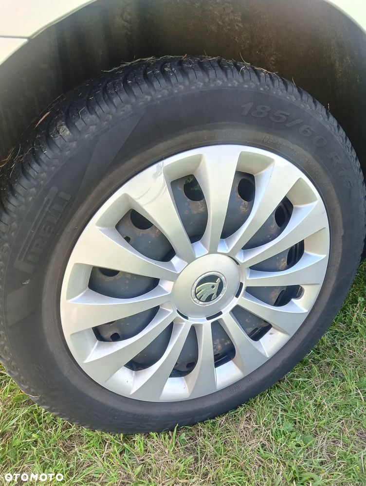 Skoda RAPID 1.0 TSI Ambition - 18