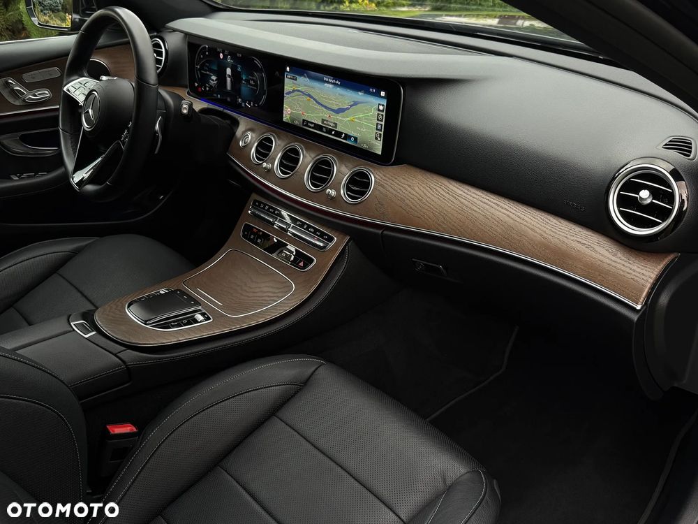 Mercedes-Benz Klasa E 220 d Avantgarde - 17