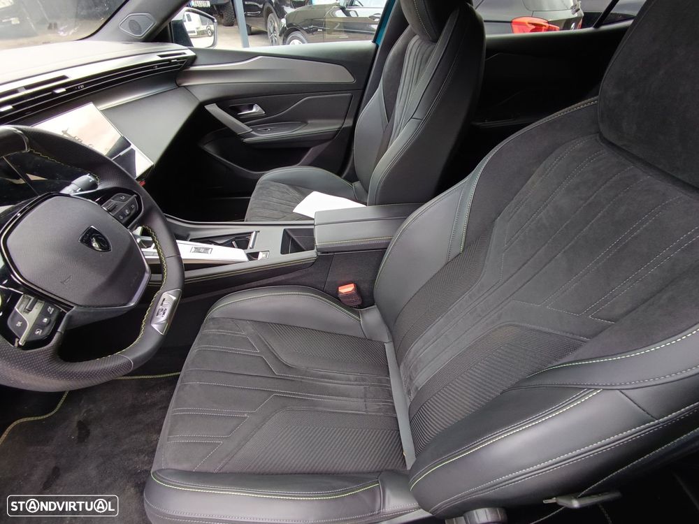 Peugeot 408 180 e-EAT8 GT - 32