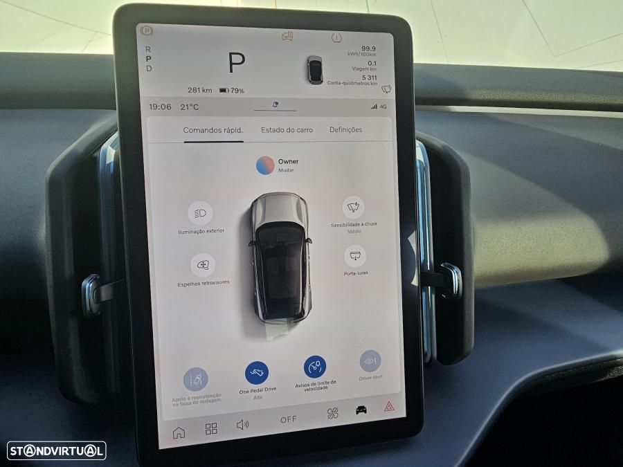 Volvo EX30 Single Motor Extended Range RWD Core - 47