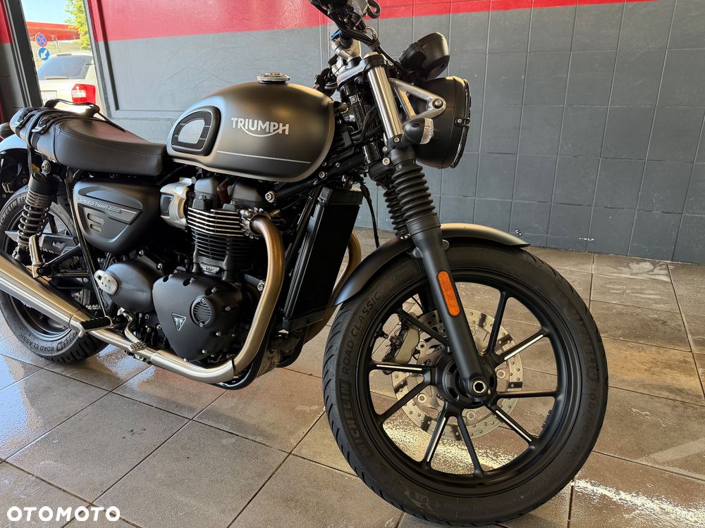 Triumph Speed Twin - 3