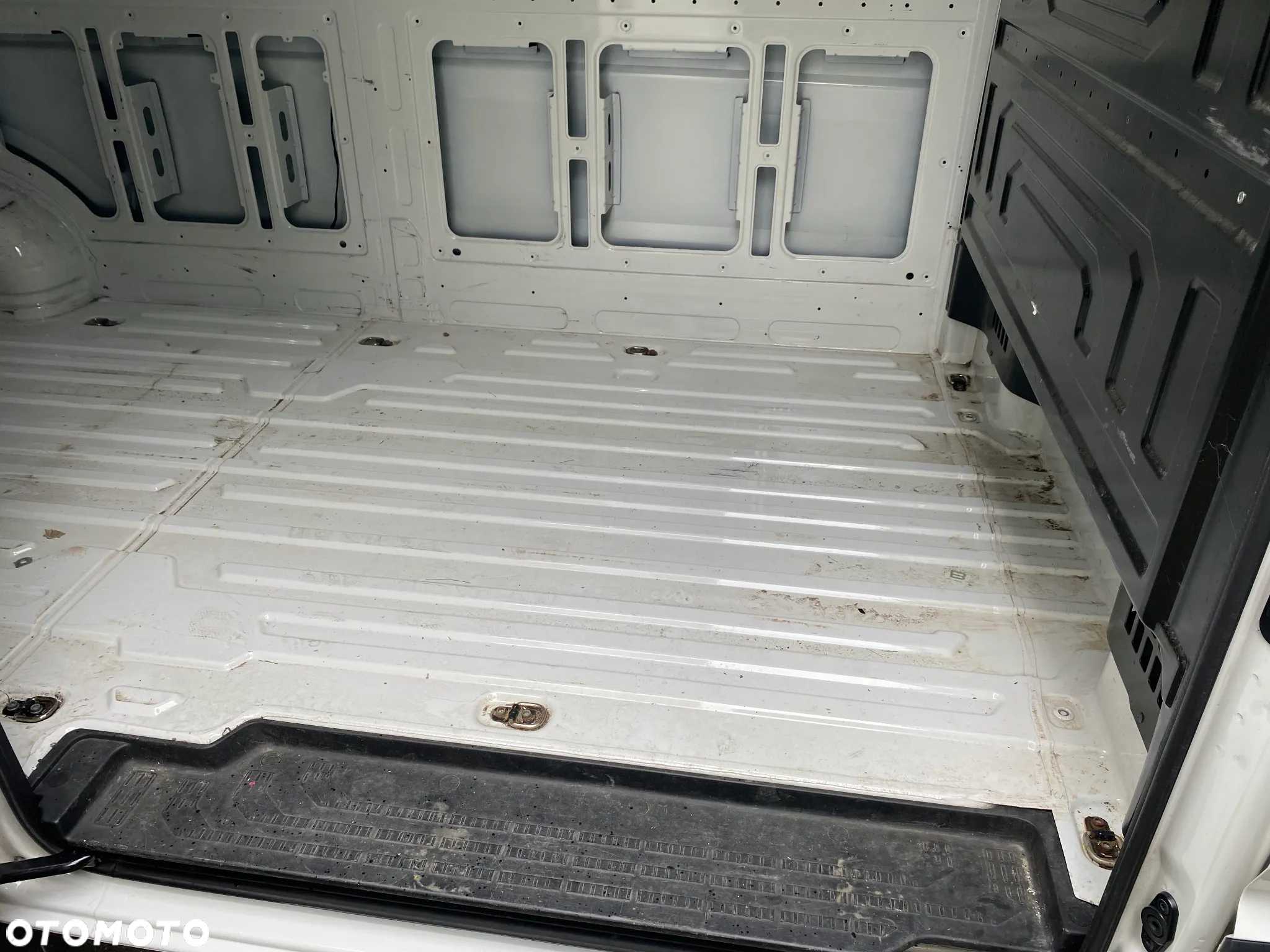 Volkswagen CRAFTER MAXI 2.0TDI 177KM Salon PL 2020r. 4,30m dł. ładowni, 189 tyś.km - 29