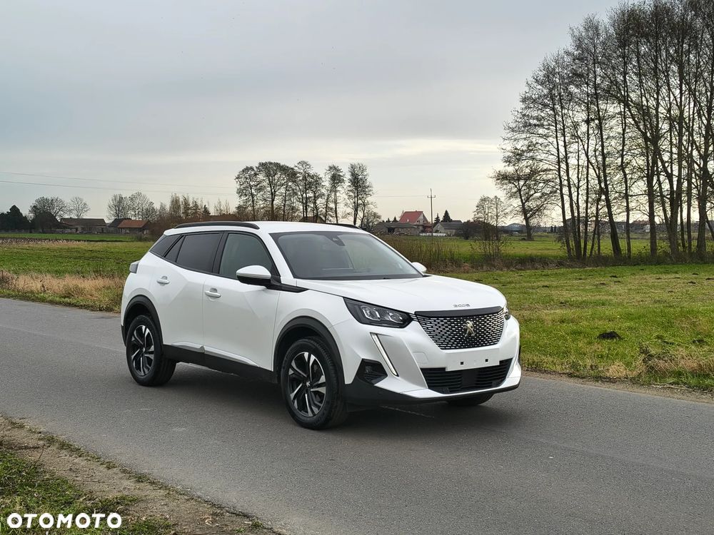 Peugeot 2008 PureTech 130 Allure - 2