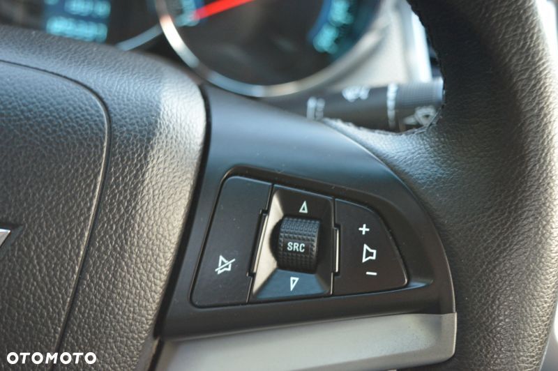 Chevrolet Cruze - 33