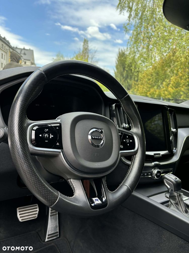 Volvo XC 60 T5 GPF R-Design - 8