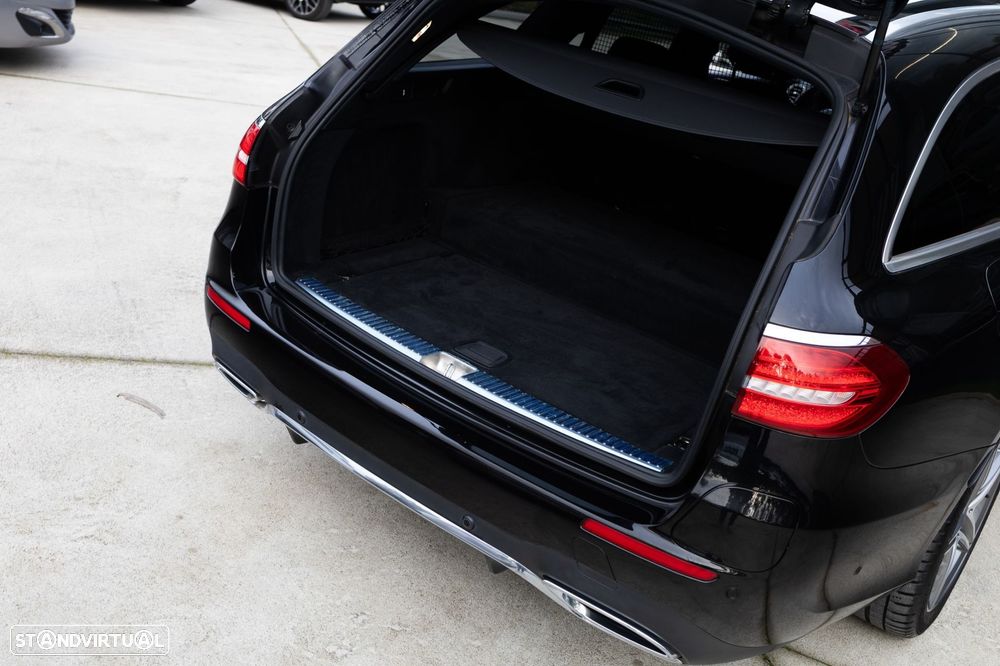 Mercedes-Benz E 300 de AMG Line - 52